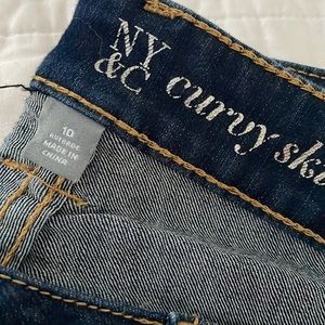 Skinny curvy jeans  size 10. NYC